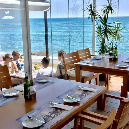 Mi Capricho 3-6 Beachfront- With Sea Views In Costa Del Sol